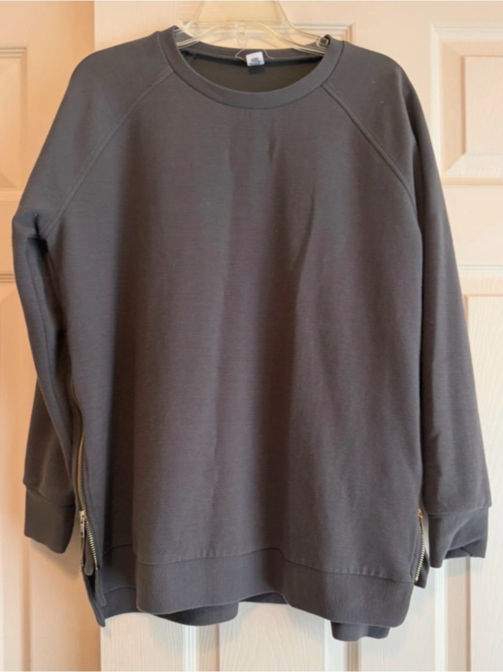 Caracilia Grey Side-Zip oversized Crewneck Sweatshirt - Size M